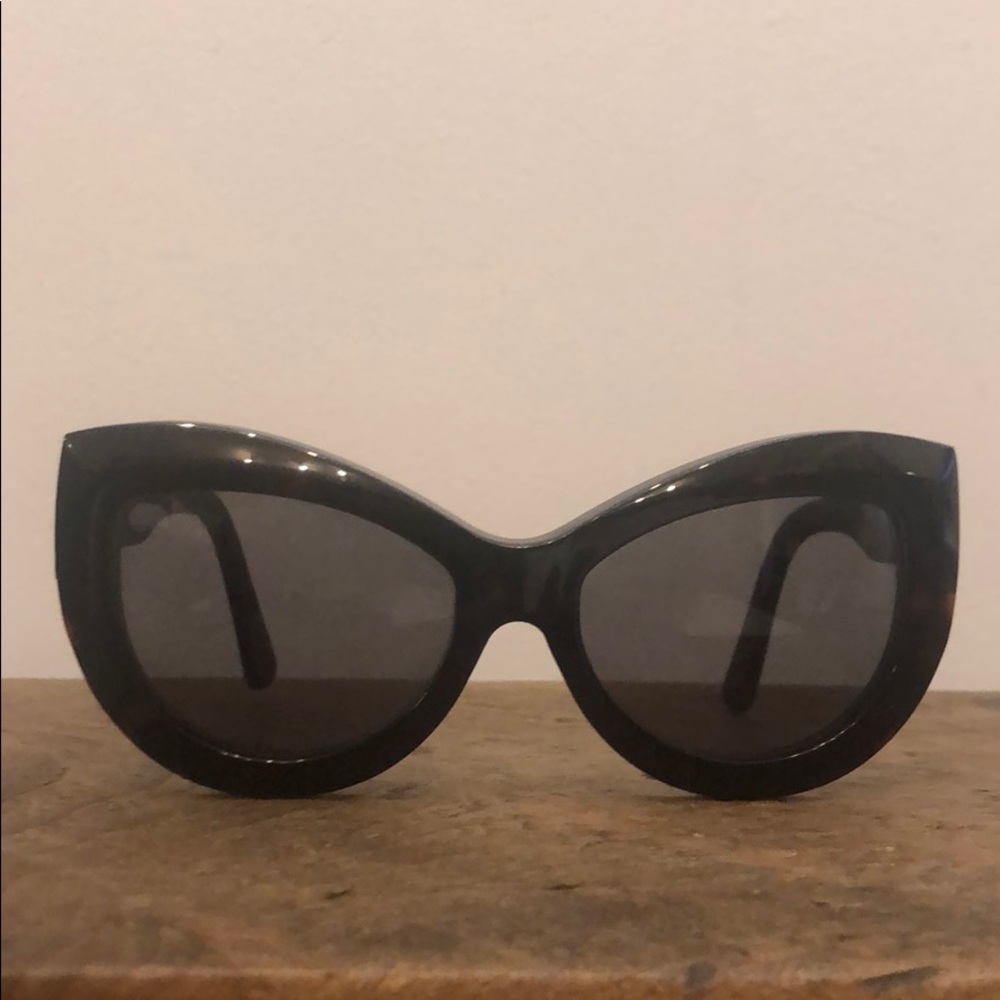 Wildfox Tortoise Cat Eye Sunglasses with packaging